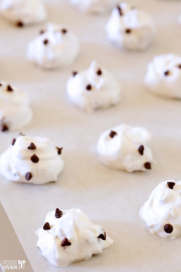 35-Calorie Chocolate Chip Meringue Cookies | gimmesomeoven.com