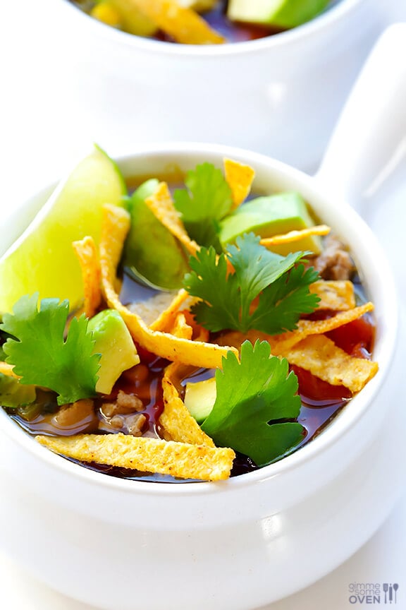 https://www.gimmesomeoven.com/wp-content/uploads/2014/01/Skinny-Slow-Cooker-Taco-Soup-2.jpg