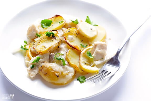 Easy Lemon Chicken Potato Casserole | gimmesomeoven.com