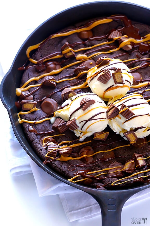 Chocolate Peanut Butter Skillet Cookie | gimmesomeoven.com #dessert