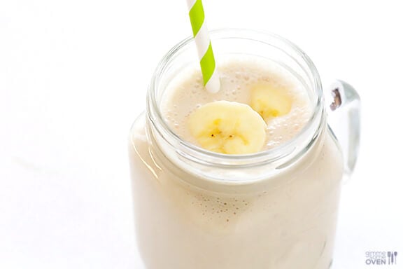 Peanut Butter Banana Smoothie Recipe | gimmesomeoven.com