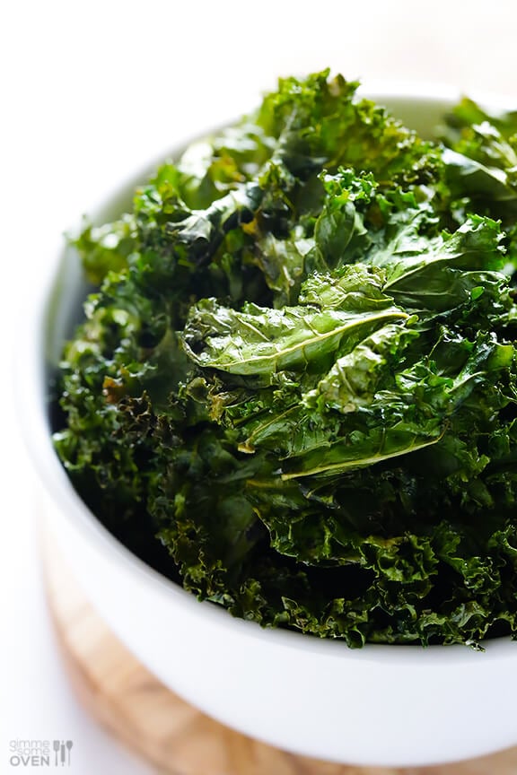 Sea Salt and Vinegar Kale Chips | gimmesomeoven.com #vegan #glutenfree