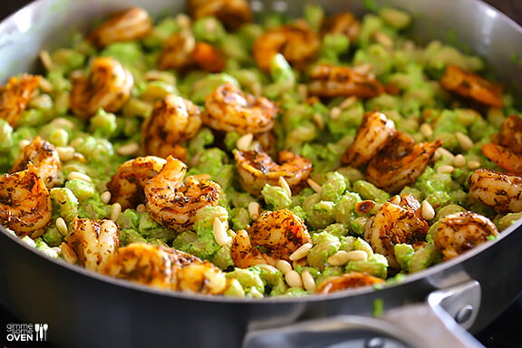 Asparagus-Spinach Pesto Pasta with Blackened Shrimp | gimmesomeoven.com #recipe