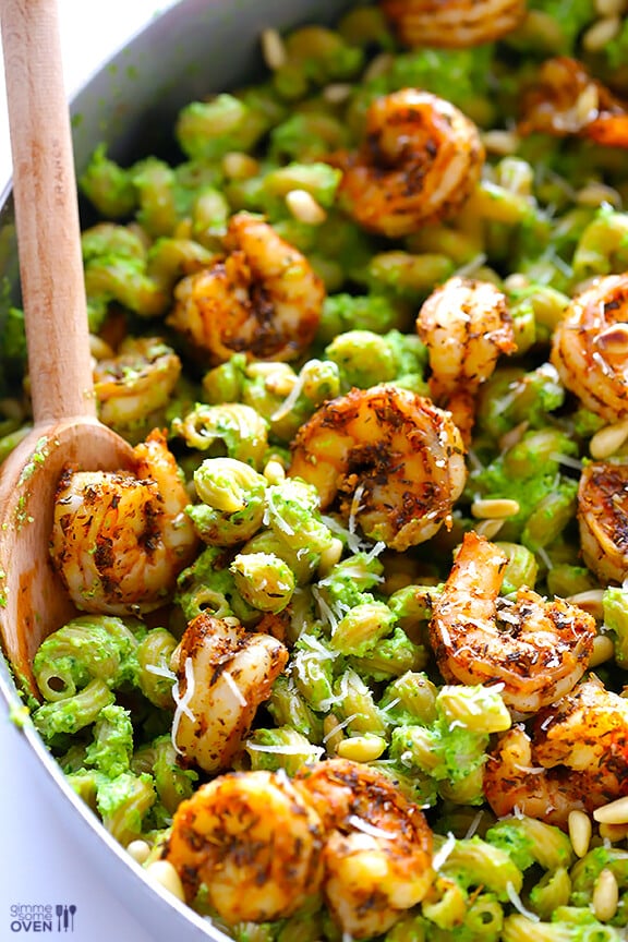 Asparagus-Spinach Pesto Pasta with Blackened Shrimp | gimmesomeoven.com #recipe