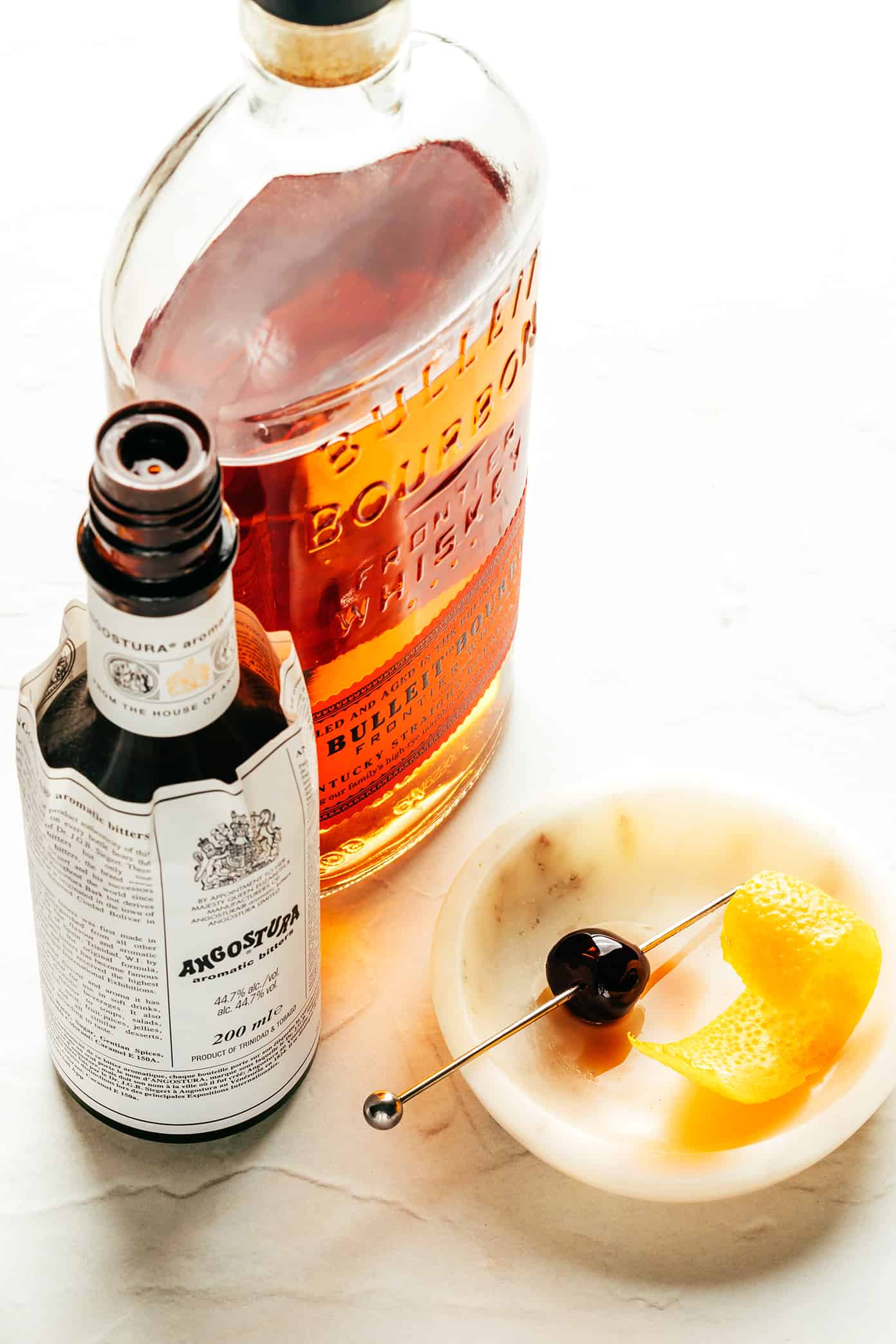 classic old fashioned cocktail