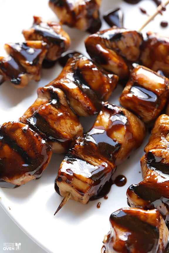 Easy Balsamic Chicken Skewers -- 4 ingredients, and perfectly sweet and savory! | gimmesomeoven.com