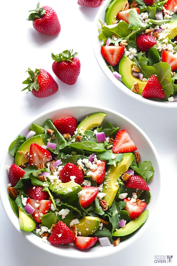Strawberry Kale Salad | gimmesomeoven.com #vegetarian #glutenfree