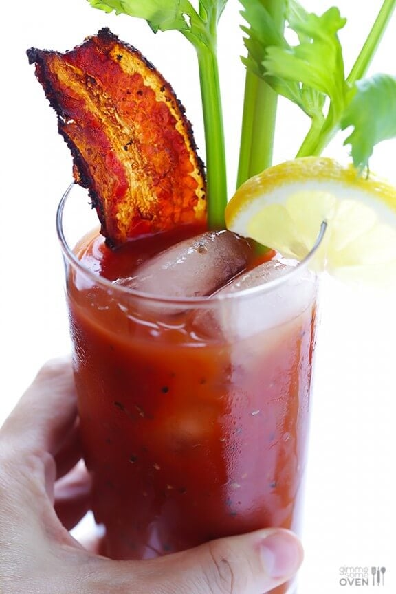 Peppered Bacon Bloody Mary | gimmesomeoven.com #cocktail #drink