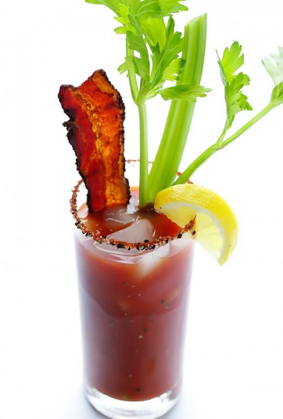 Peppered Bacon Bloody Mary | gimmesomeoven.com #cocktail #drink