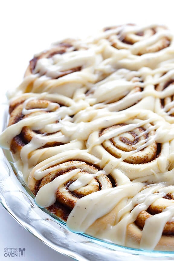 Brown Butter Cinnamon Rolls -- unbelieavbly delicious, and ready to go in a little over an hour! | gimmesomeoven.com