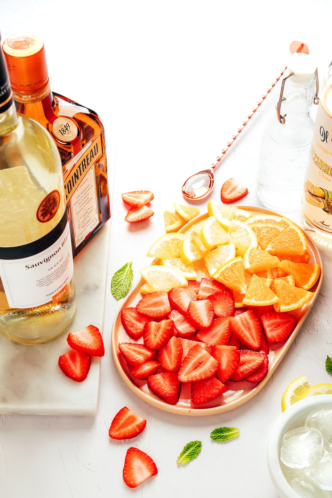 strawberry sangria ingredients