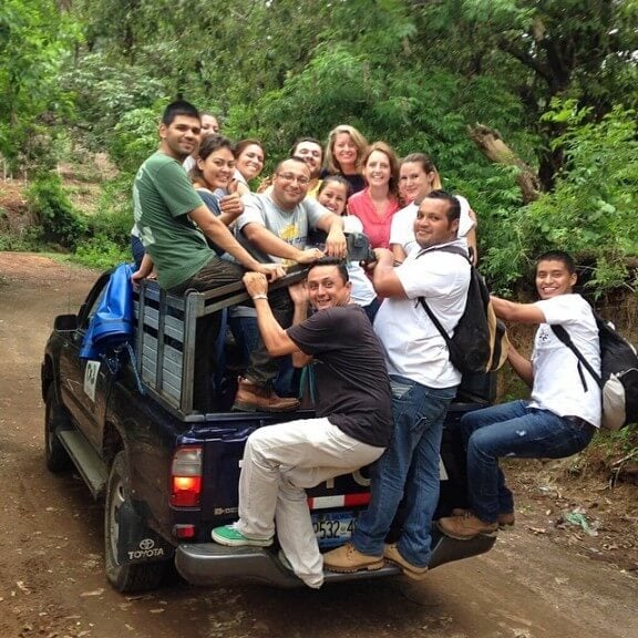 10 People I Met In El Salvador | gimmesomeoven.com/life #blogunbound