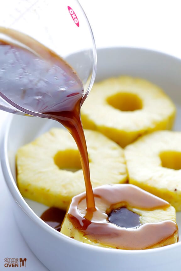Easy Rum-Soaked Grilled Pineapple -- this is a flameless and delicious take on "pineapple foster", and it's a definite crowd-pleaser! | gimmesomeoven.com #dessert