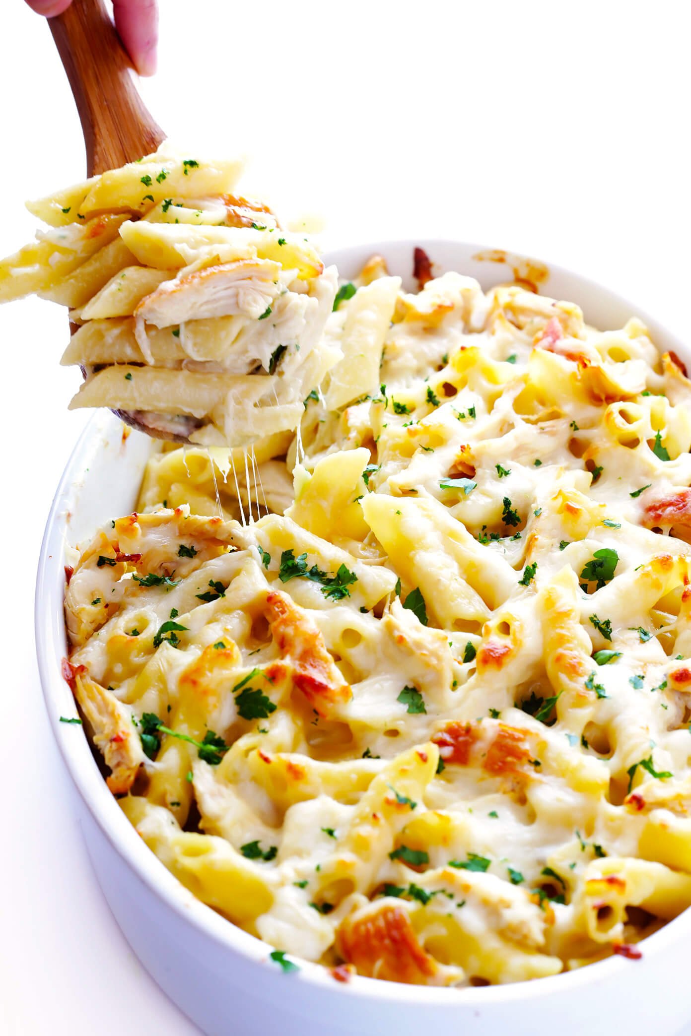 https://www.gimmesomeoven.com/wp-content/uploads/2014/08/Chicken-Alfredo-Baked-Ziti-Recipe-10.jpg