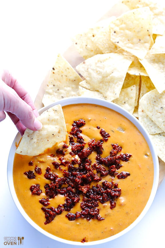 Chorizo Queso (Chorizo Cheese Dip) | gimmesomeoven.com