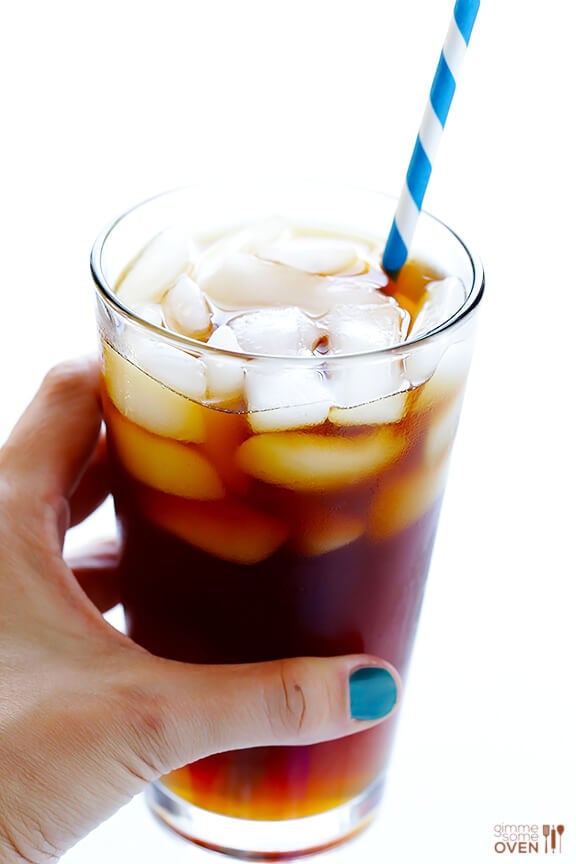 Coconut Water Iced Coffee -- delicious cold brew coffee is naturally sweetened with the delicious taste and hydrating benefits of coconut water | gimmesomeoven.com #vegan #glutenfree