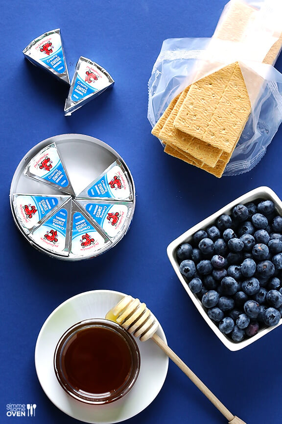 Easy Blueberry "Cheesecake" Bites -- all you need are 4 ingredients to make this quick and easy dessert/snack | gimmesomeoven.com 