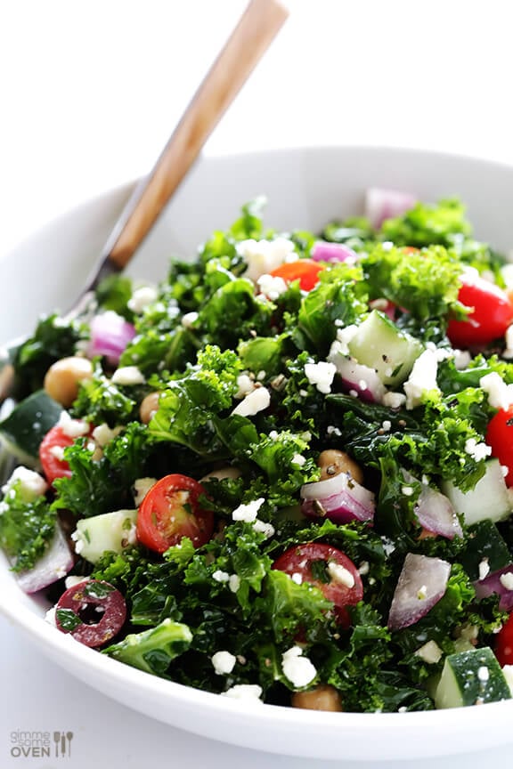 Chopped Kale Greek Salad | gimmesomeoven.com