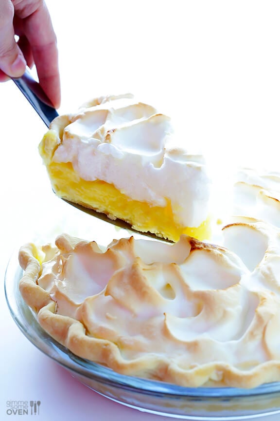 Lemon Meringue Pie | gimmesomeoven.com #dessert #pie #recipe