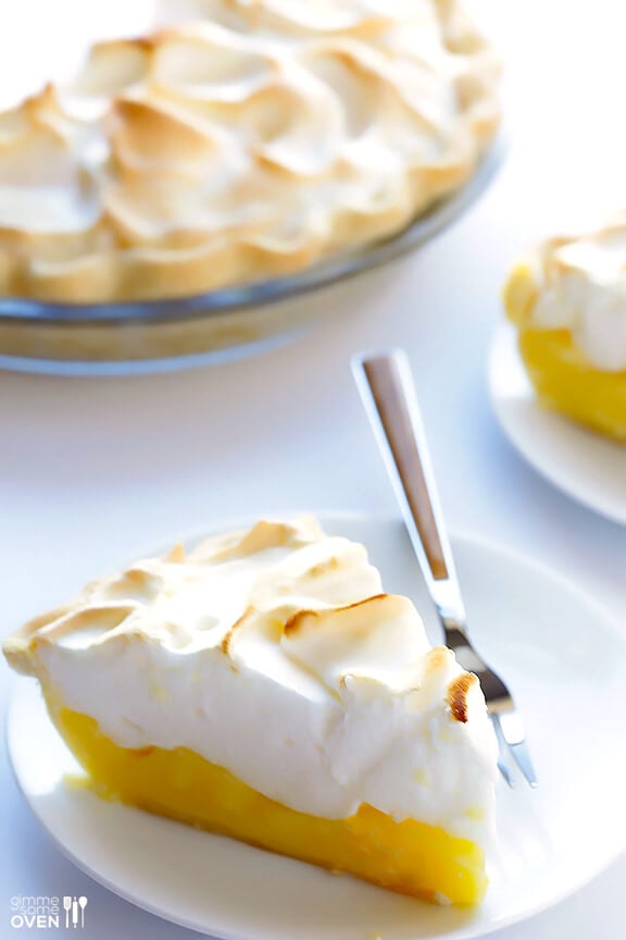 Lemon Meringue Pie | gimmesomeoven.com #dessert #pie #recipe