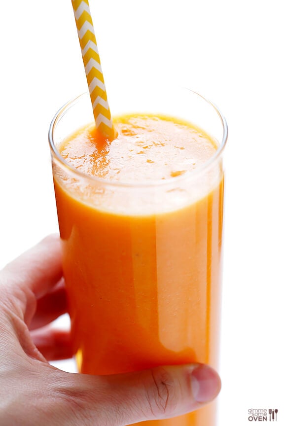 Carrot Pineapple Smoothie | gimmesomeoven.com