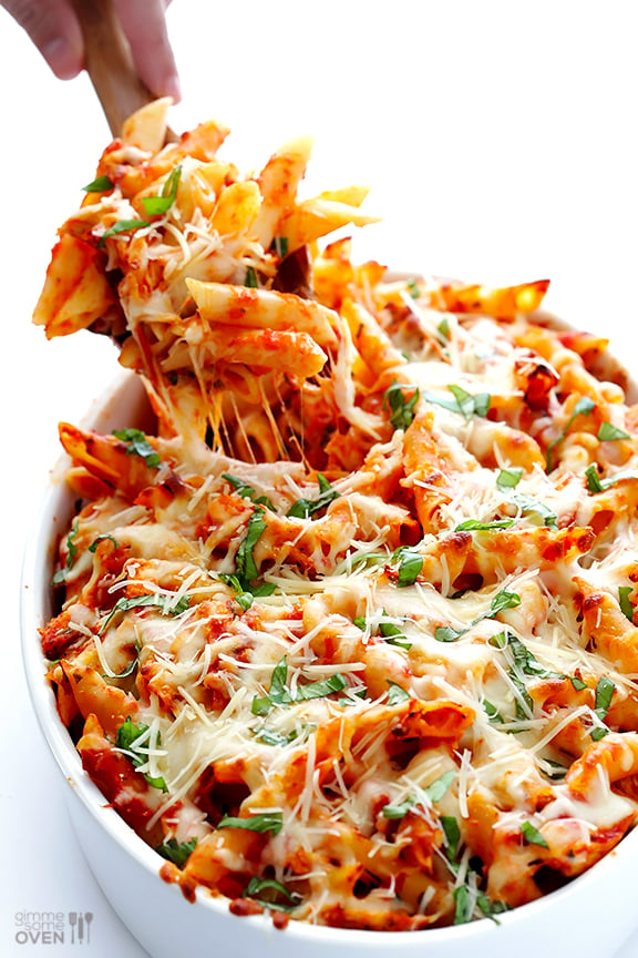 Chicken Parmesan Baked Ziti -- all you need are 6 simple ingredients for this comforting and delicious dish! | gimmesomeoven.com