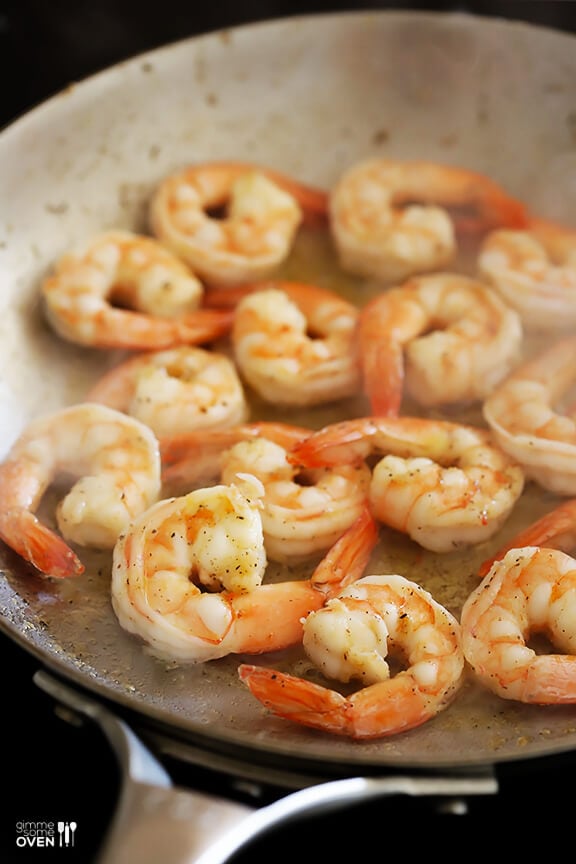 Easy Hoisin Shrimp | gimmesomeoven.com