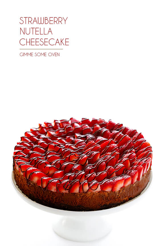 Strawberry Nutella Cheesecake | gimmesomeoven.com #dessert #chocolate