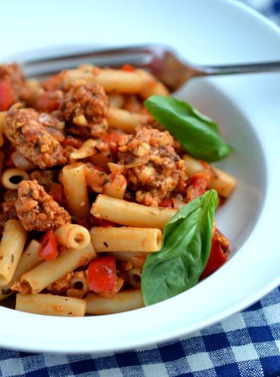 Italian Tempeh & Sweet Pepper Pasta | coconutandberries.com