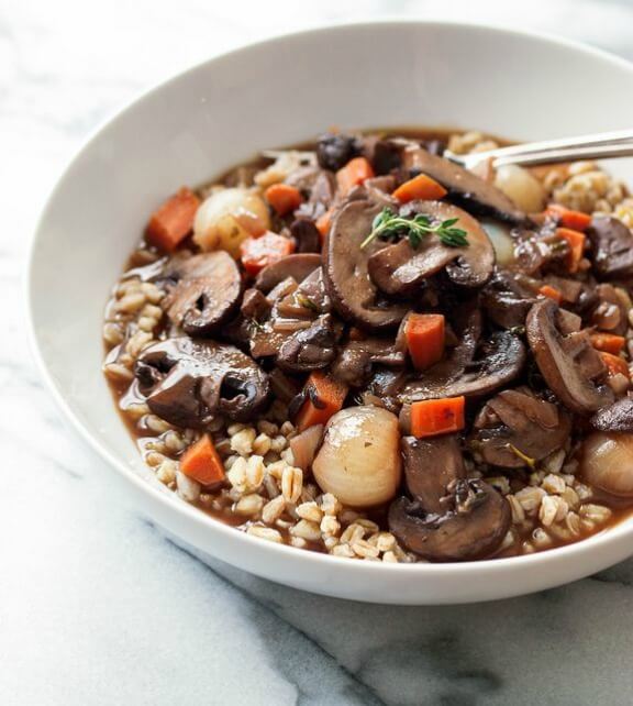 Mushroom Bourguignon | thesimpleveganista.blogspot.com