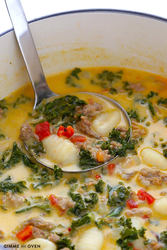 7 Ingredient Easy Zuppa Toscana Recipe -- ready to go in 30 minutes, and inspired by the popular soup from Olive Garden | gimmesomeoven.com