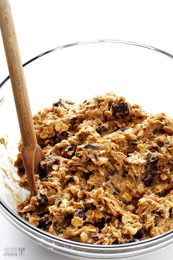 Breakfast Cookies | gimmesomeoven.com #seriouslydelish