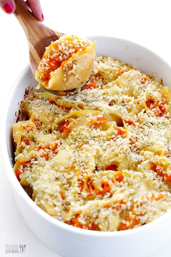 Butternut Alfredo Baked Shells | gimmesomeoven.com #pasta