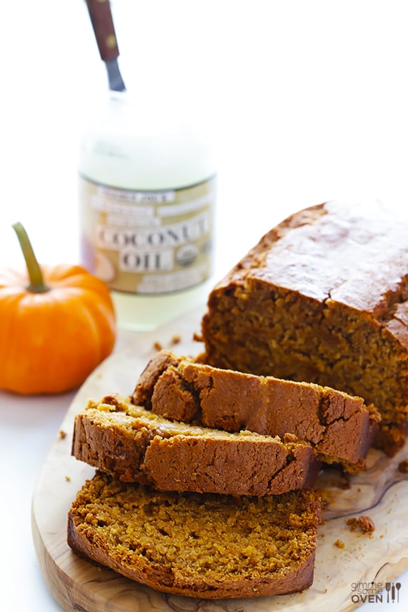 Coconut Oil Pumpkin Bread | gimmesomeoven.com #fall #recipe