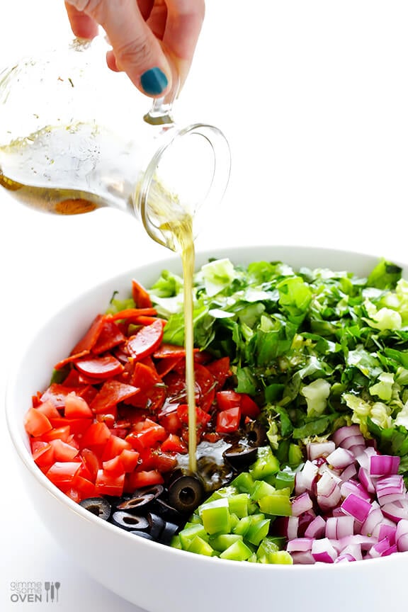 Pepperoni Italian Salad | gimmesomeoven.com
