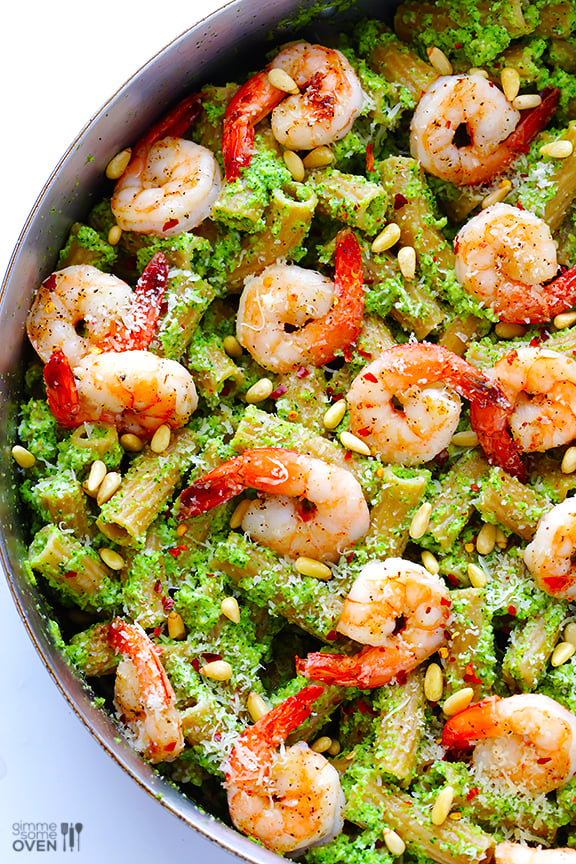 Shrimp Pasta with Broccoli Pesto | gimmesomeoven.com #seafood