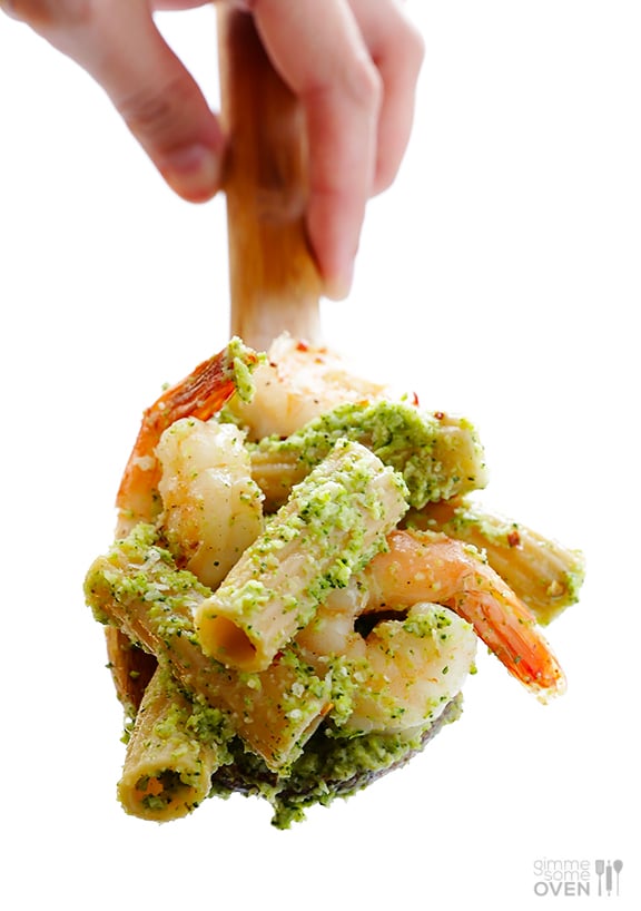 Shrimp Pasta with Broccoli Pesto | gimmesomeoven.com #seafood