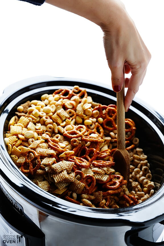 https://www.gimmesomeoven.com/wp-content/uploads/2014/10/Slow-Cooker-Chex-Mix-9.jpg