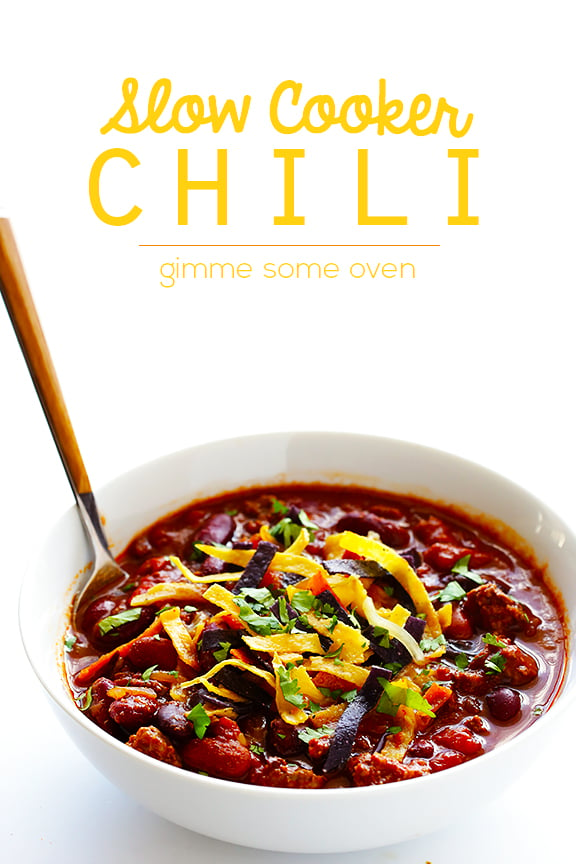 Classic Slow Cooker Chili -- super easy to make, and SO GOOD! | gimmesomeoven.com #soup #fall #gameday