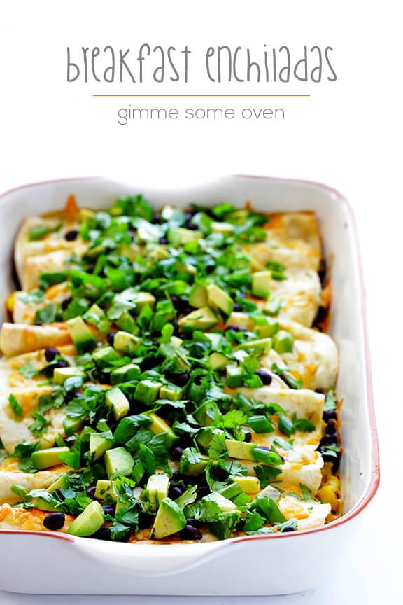 Breakfast Enchiladas -- all of your favorite breakfast ingredients rolled up into enchiladas! | gimmesomeoven.com