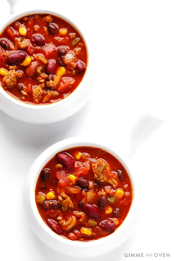 Slow Cooker Taco Turkey Chili | gimmesomeoven.com #slowcooker #crockpot