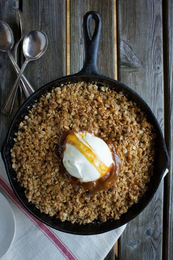 Brown Butter, Amaretto and Pear Crumble | pinkpatisserie.net