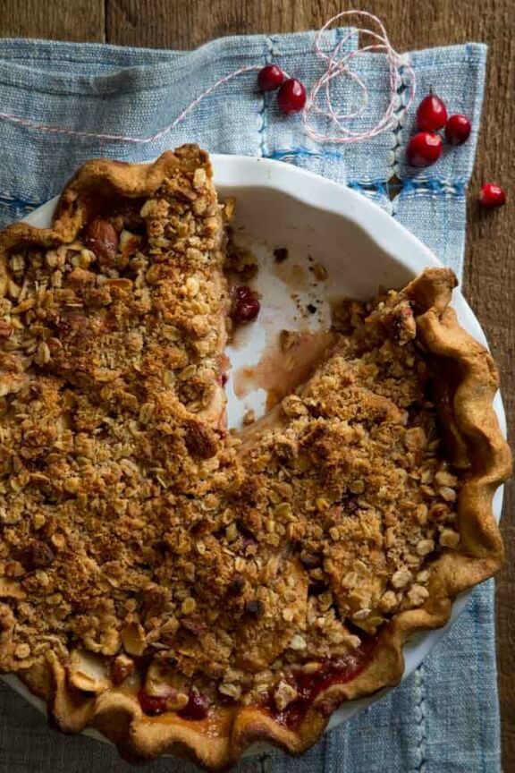 Cranberry Maple Apple Crumb Pie | healthyseasonalrecipes.com