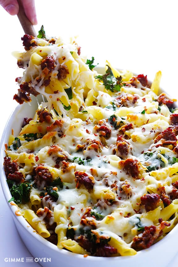 5 Ingredient Italian Sausage and Kale Baked Ziti | gimmesomeoven.com