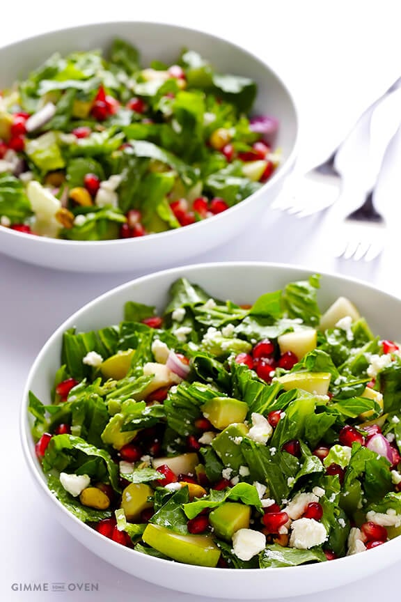 Pomegranate Pear Avocado Salad -- fresh, flavorful, and simply delicious! | gimmesomeoven.com