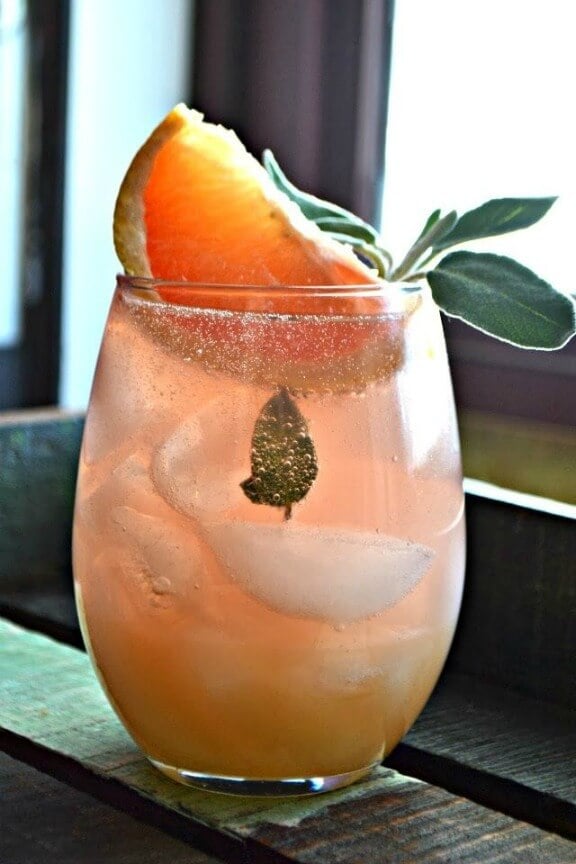 Grapefruit and Sage Mimosa | bakeaholicmama.com