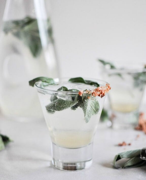 Honey Sage Gin Fizz | howsweeteats.com