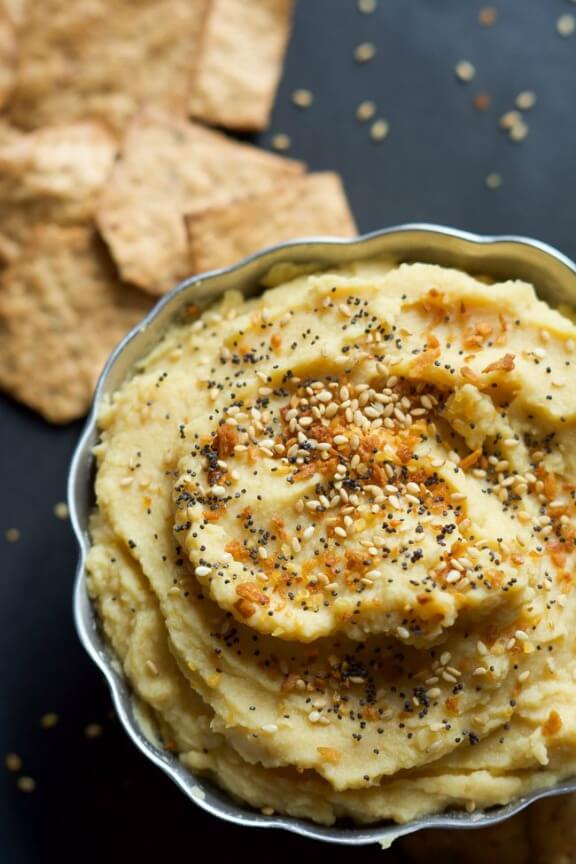 Everything Bagel Hummus | thehousewifeintrainingfiles.com