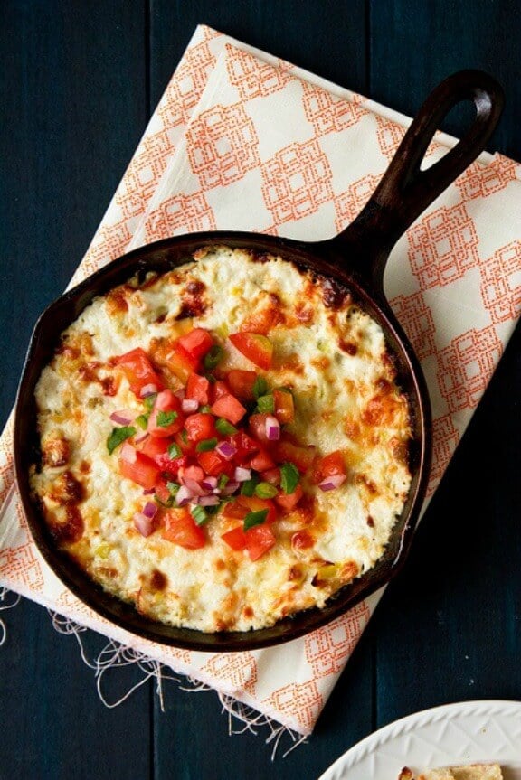 Hot Asiago Crab & Artichoke Dip | jasonandshawnda.com