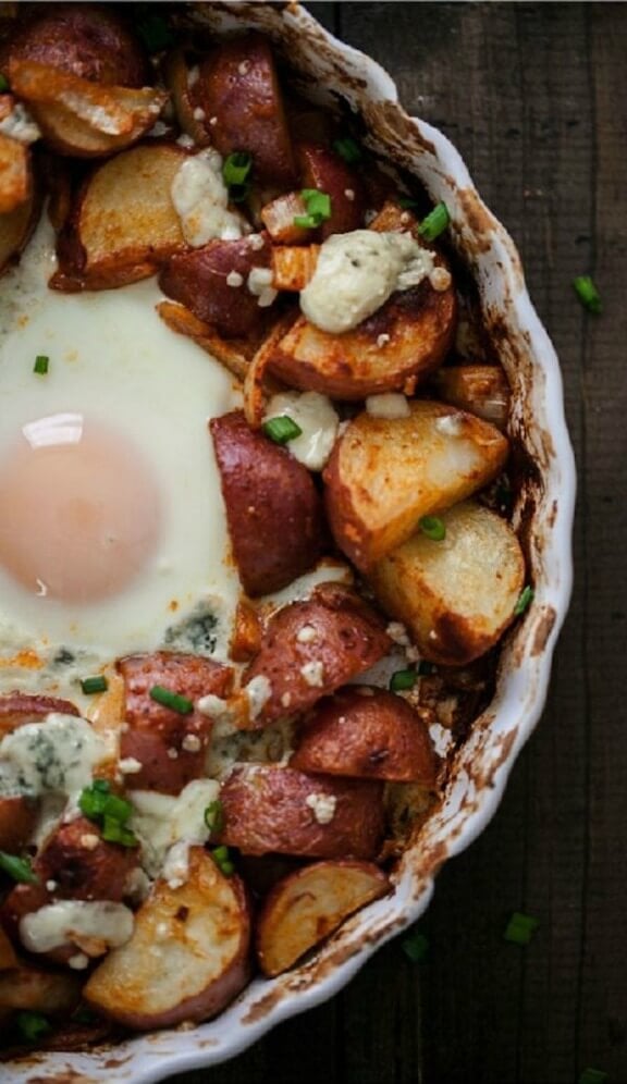 Smoked Paprika Red Potatoes and Egg Bake | naturallyella.com